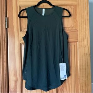 NWT lululemon Sculpt Tank size 8.
